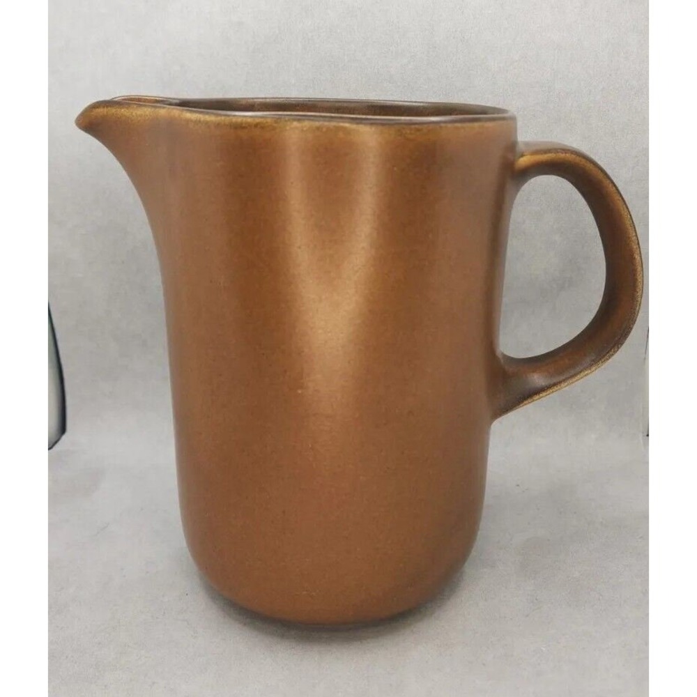 Waechtersbach West Germany Earthenware pitcher 50oz *Chip U210